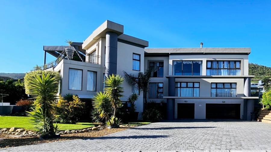 5 Bedroom Property for Sale in Baronetcy Estate Western Cape